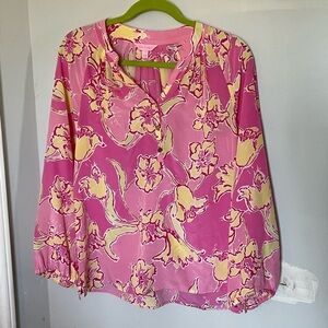 Lilly Pulitzer silk top 
Fun pink, yellow, and white floral
100% silk
S